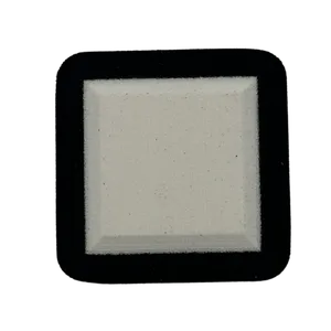 AquaTraction White/Black(6mm) color sample