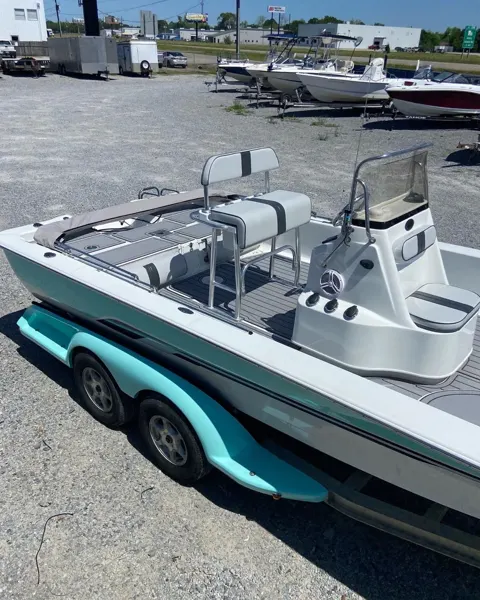Top Deck Designs boating project photo.