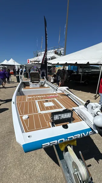 Top Deck Designs boating project photo.