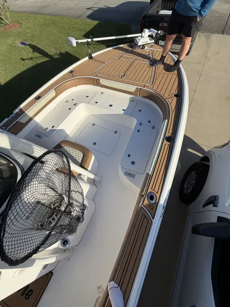 Top Deck Designs boating project photo.