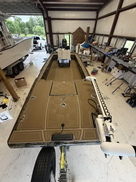 Top Deck Designs boating project photo.