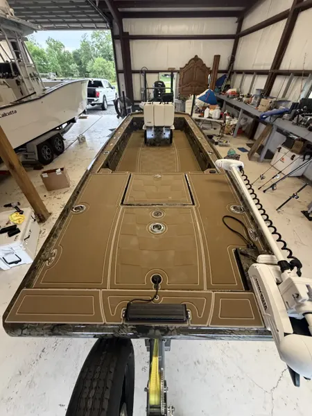 Top Deck Designs boating project photo.