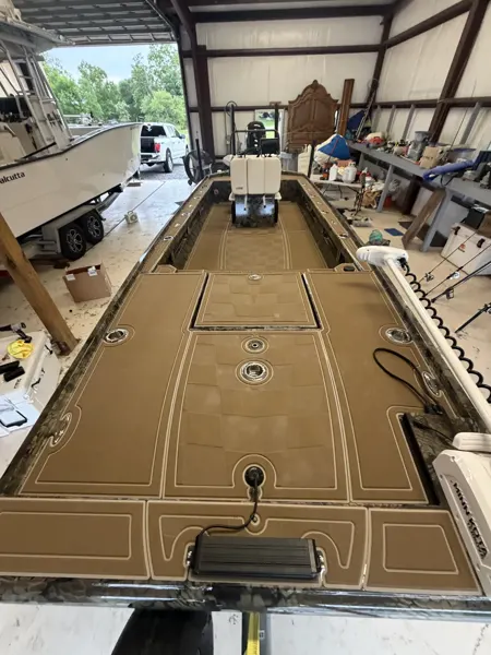 Top Deck Designs boating project photo.