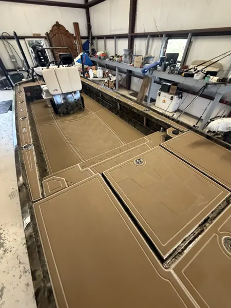 Top Deck Designs boating project photo.