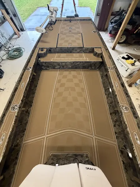 Top Deck Designs boating project photo.