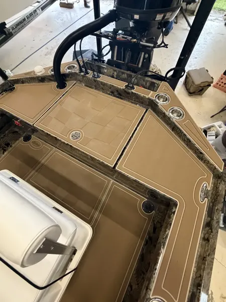 Top Deck Designs boating project photo.