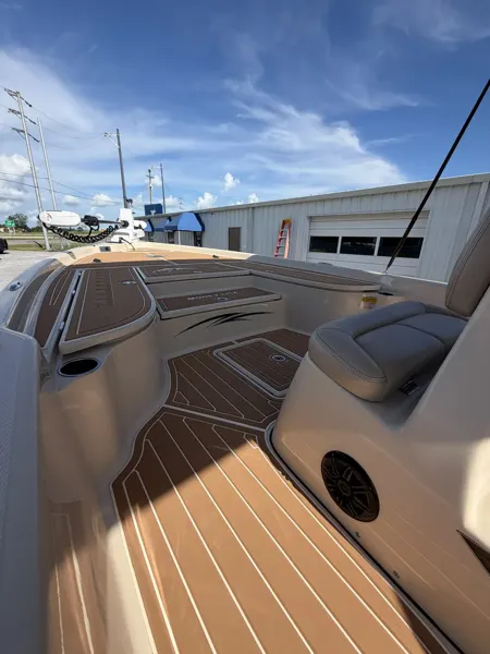 Top Deck Designs boating project photo.