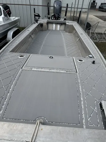Top Deck Designs boating project photo.