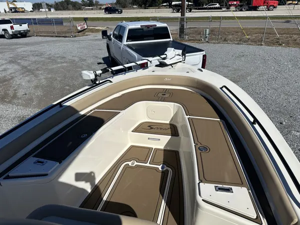 Top Deck Designs boating project photo.