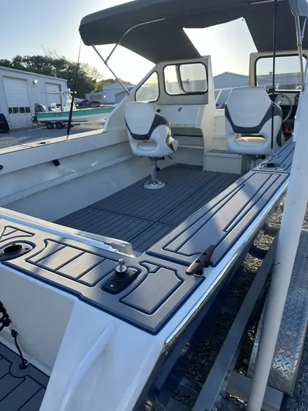 Top Deck Designs boating project photo.