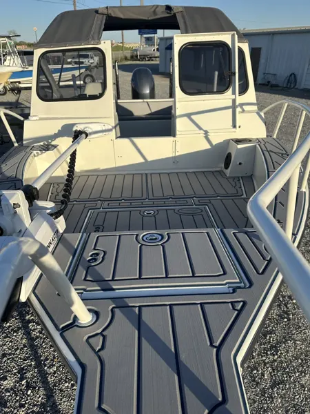 Top Deck Designs boating project photo.