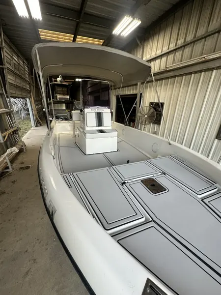 Top Deck Designs boating project photo.