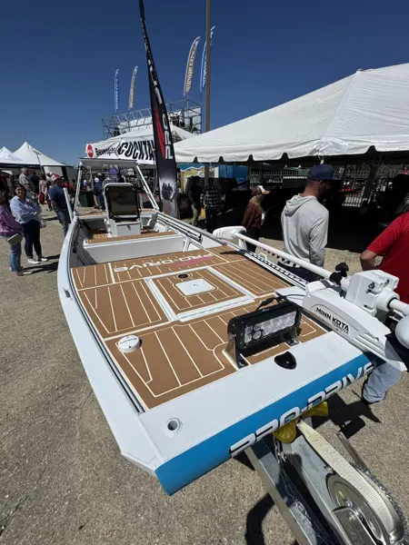 Top Deck Designs boating project photo.