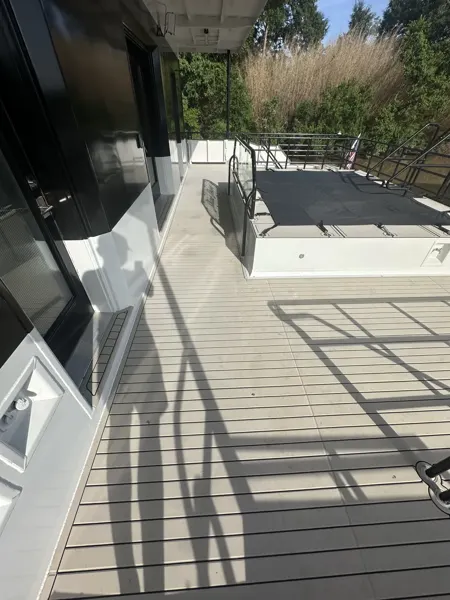Top Deck Designs boating project photo.