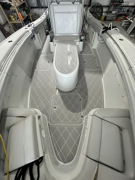 Top Deck Designs boating project photo.