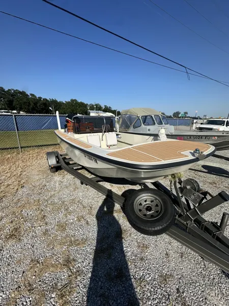 Top Deck Designs boating project photo.