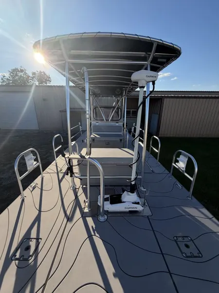 Top Deck Designs boating project photo.