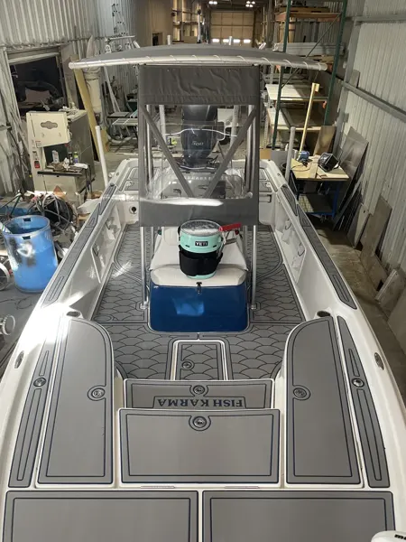 Top Deck Designs boating project photo.